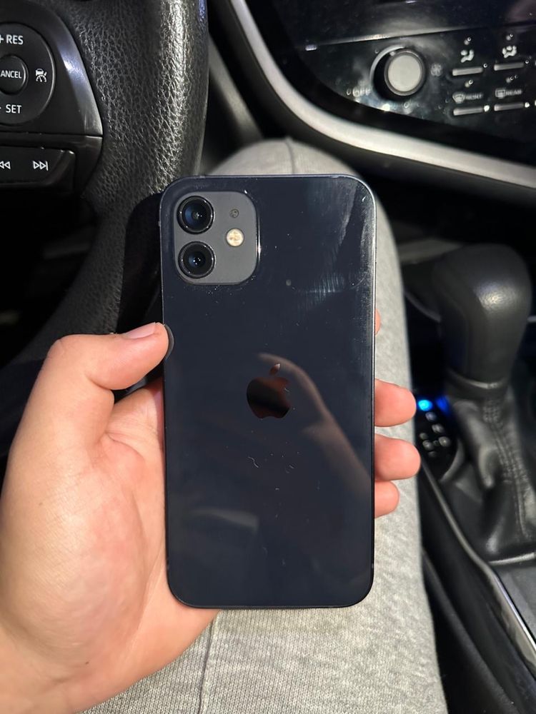Продам айфон 12 128gb