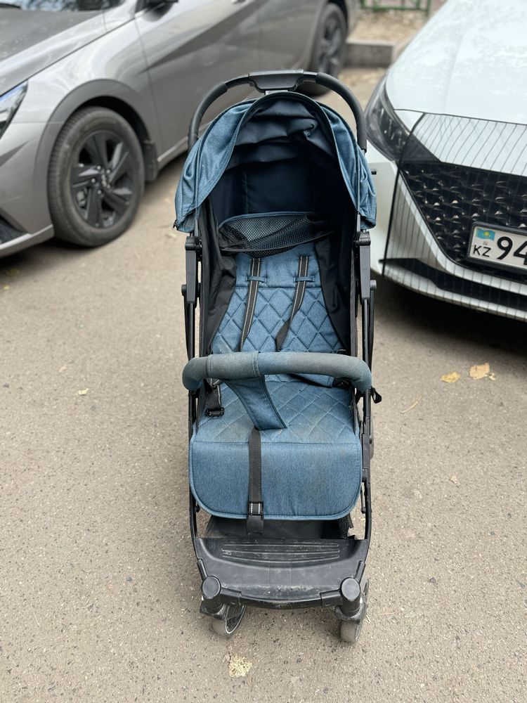 Коляска прогулочная