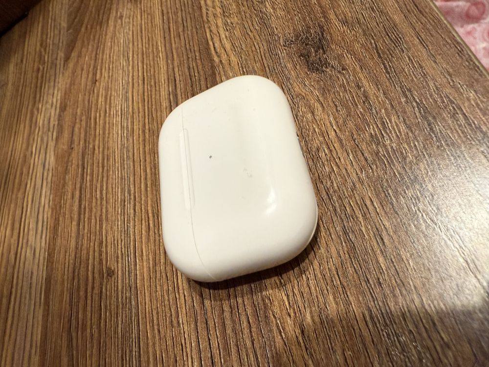 Продаю AirPods Pro (б/у)