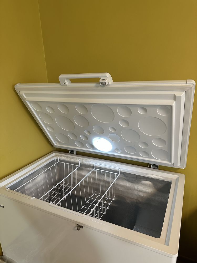 Продам морозильную камеру