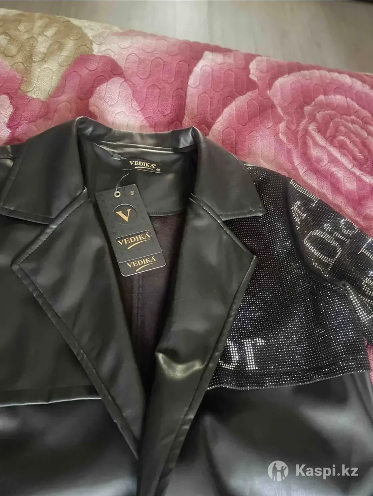 Продаю плащ Dior