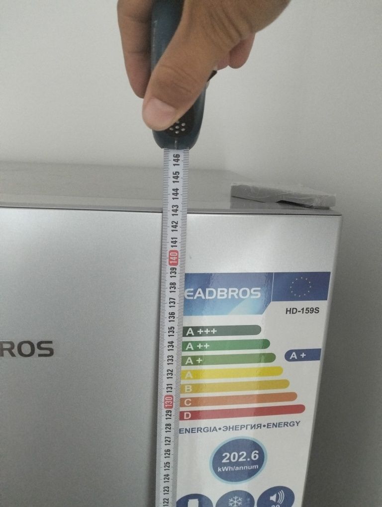 Холодильник LEADBROS