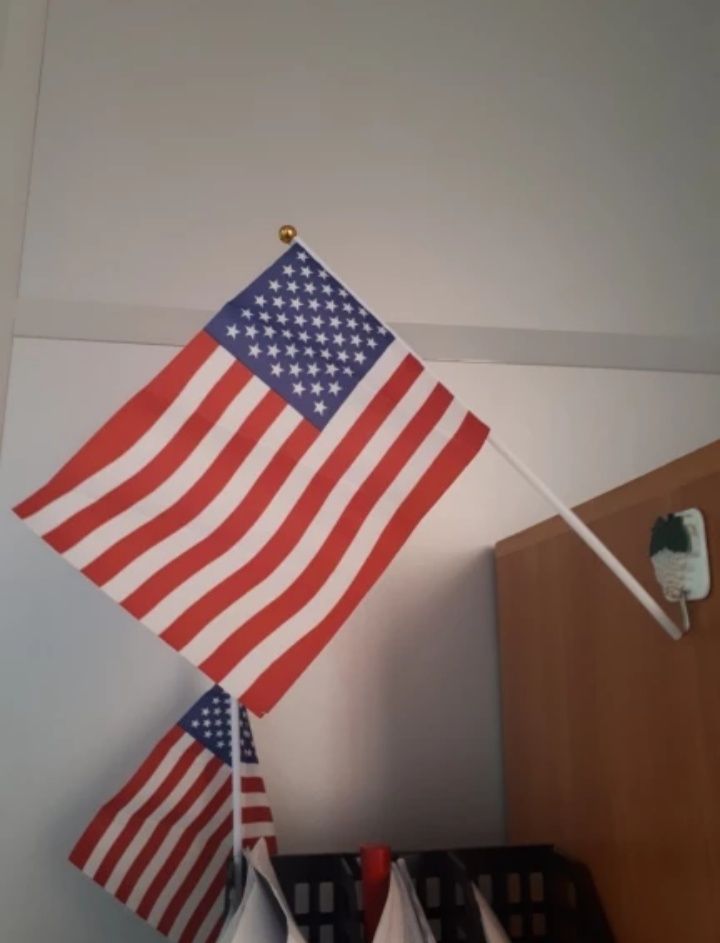 Американские флажки