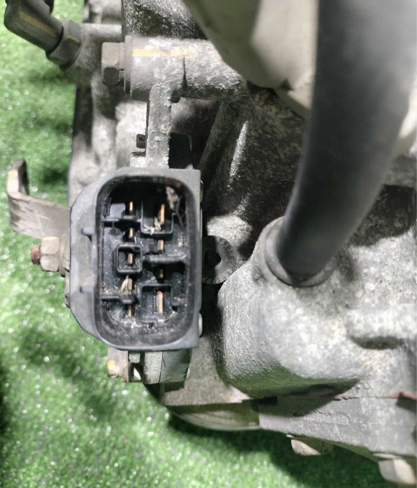 Акпп Toyota  обьем 2.4.  4ступка