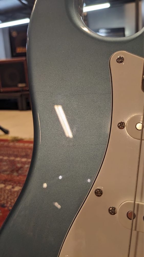 Электрогитара Squier FSR Affinity Series Stratocaster HSS