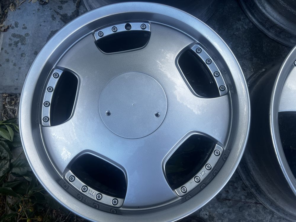 Продам диски комплект Toyota Lexus R18 5:114.3