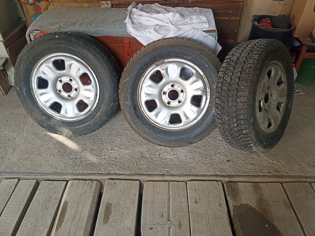 Продам колеса R16