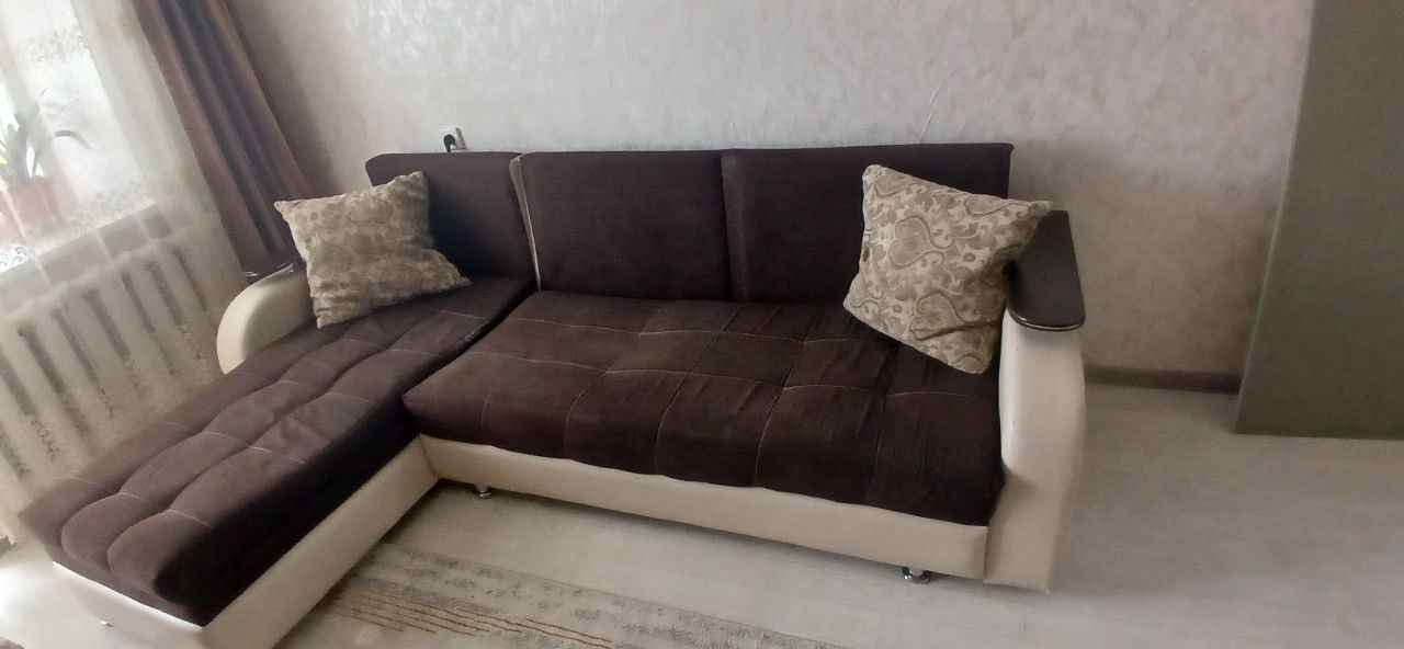 Продам угловой диван