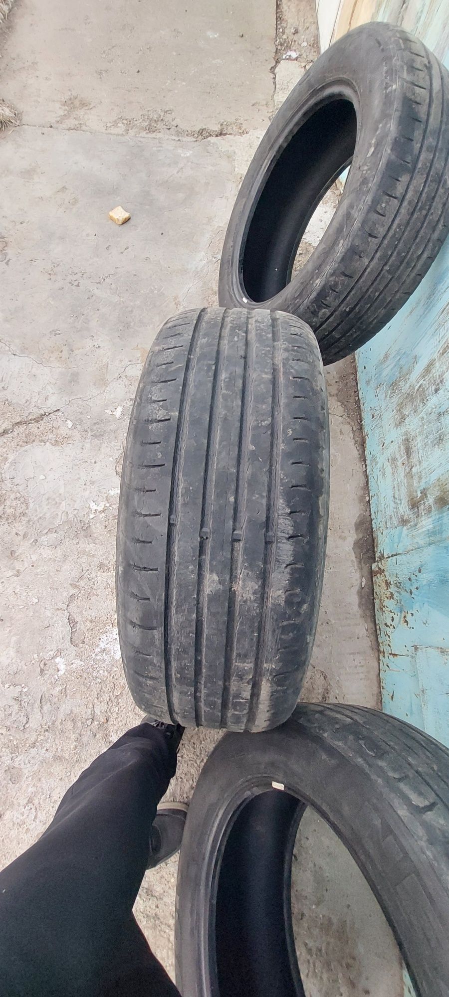Продам комплект летних шин