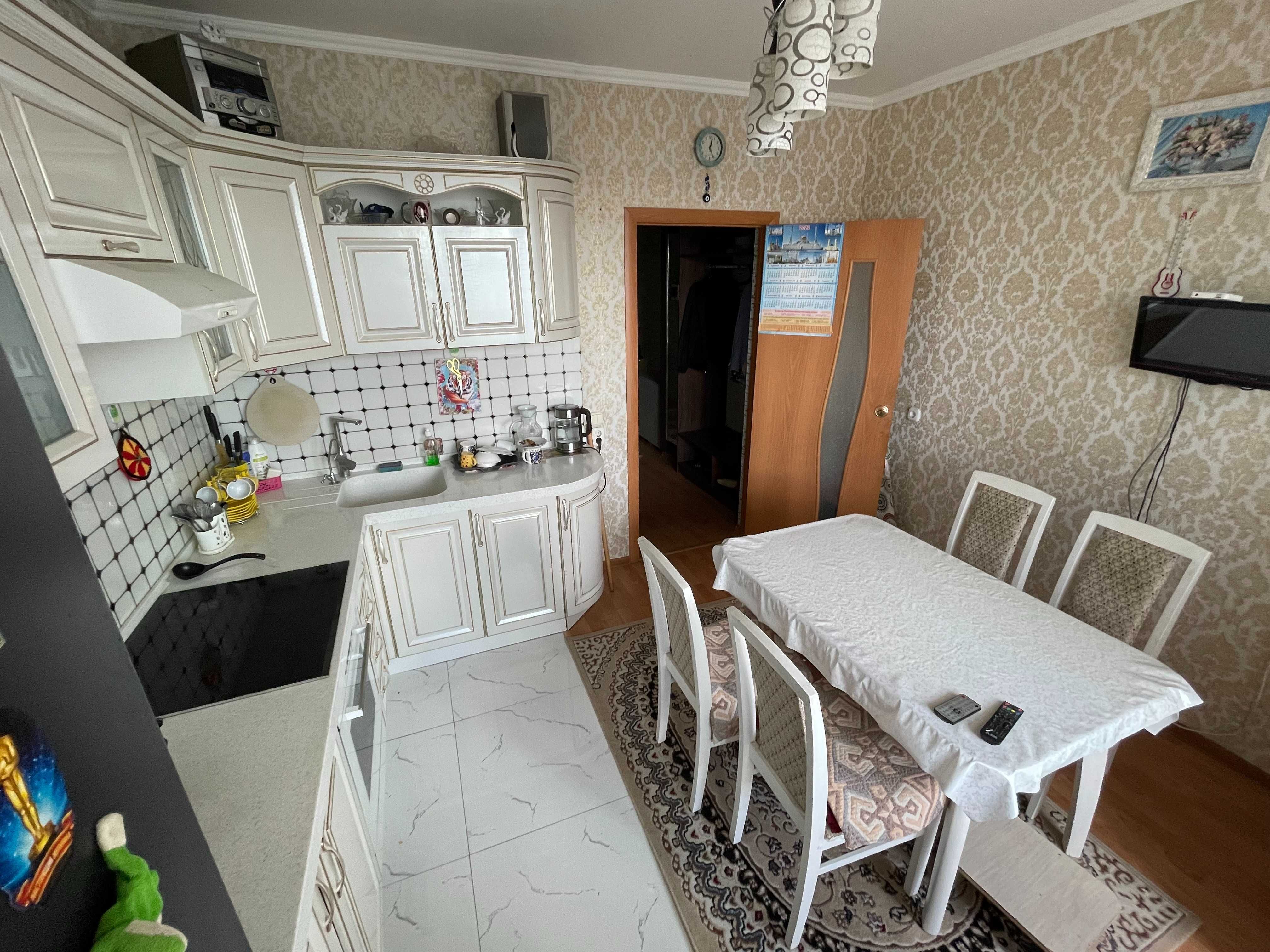 Продам 3-х комнатную квартиру, район НУРА Астана