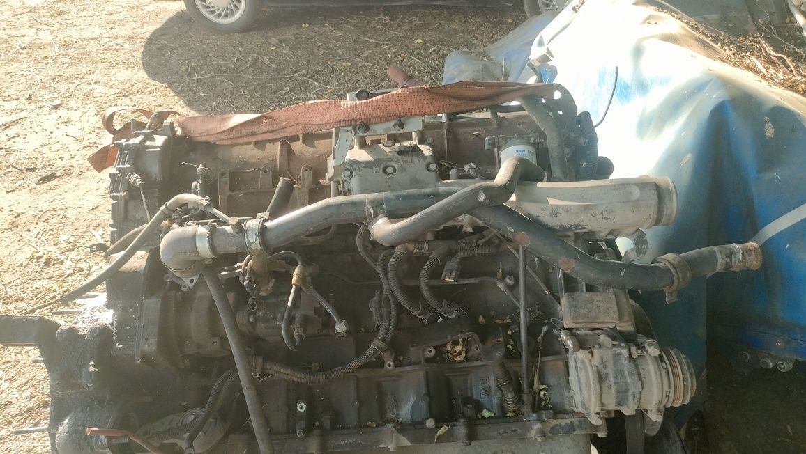 двигатель IVECO STRAKIS2010