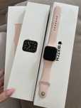 Продам Apple Watch SE