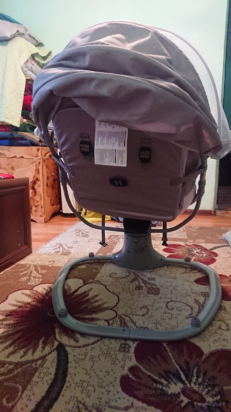 Продам шезлонг д