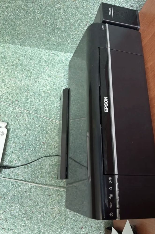 Продам Принтер L805