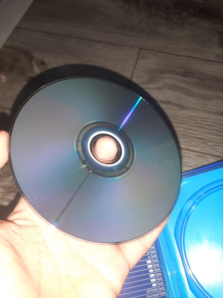 продам the last of us remastered