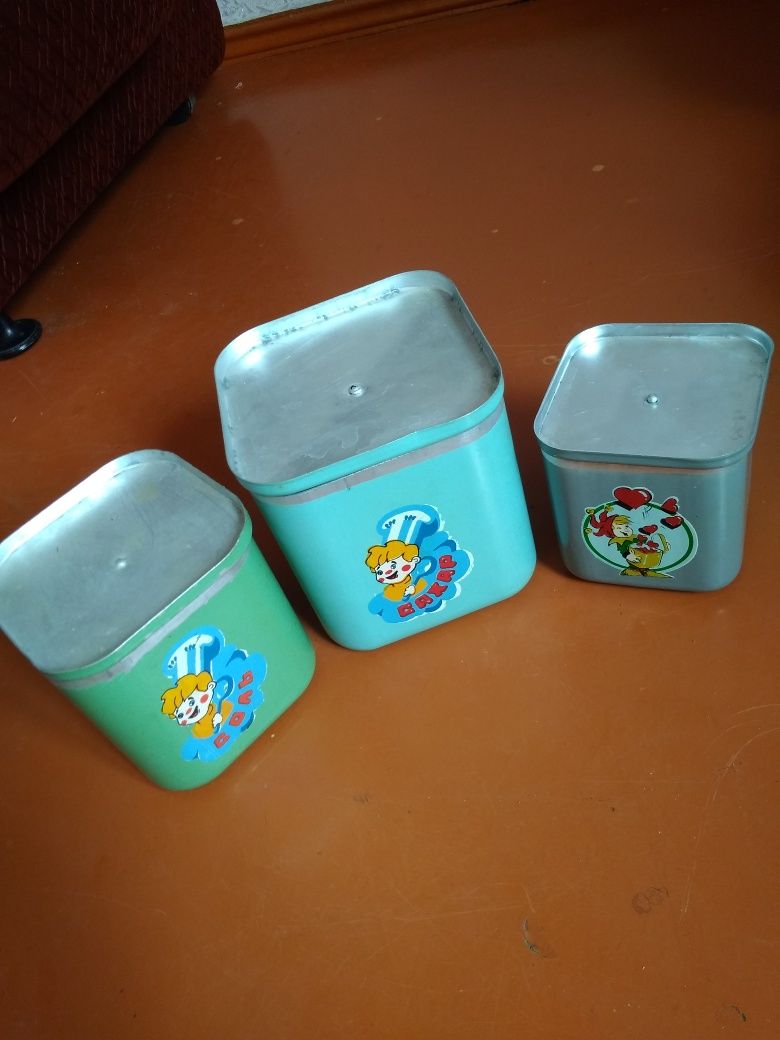 Емкости для сыпучих пищевых продуктов...