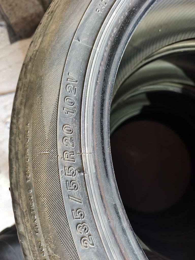 Yokohama Geolander 235/5/R20