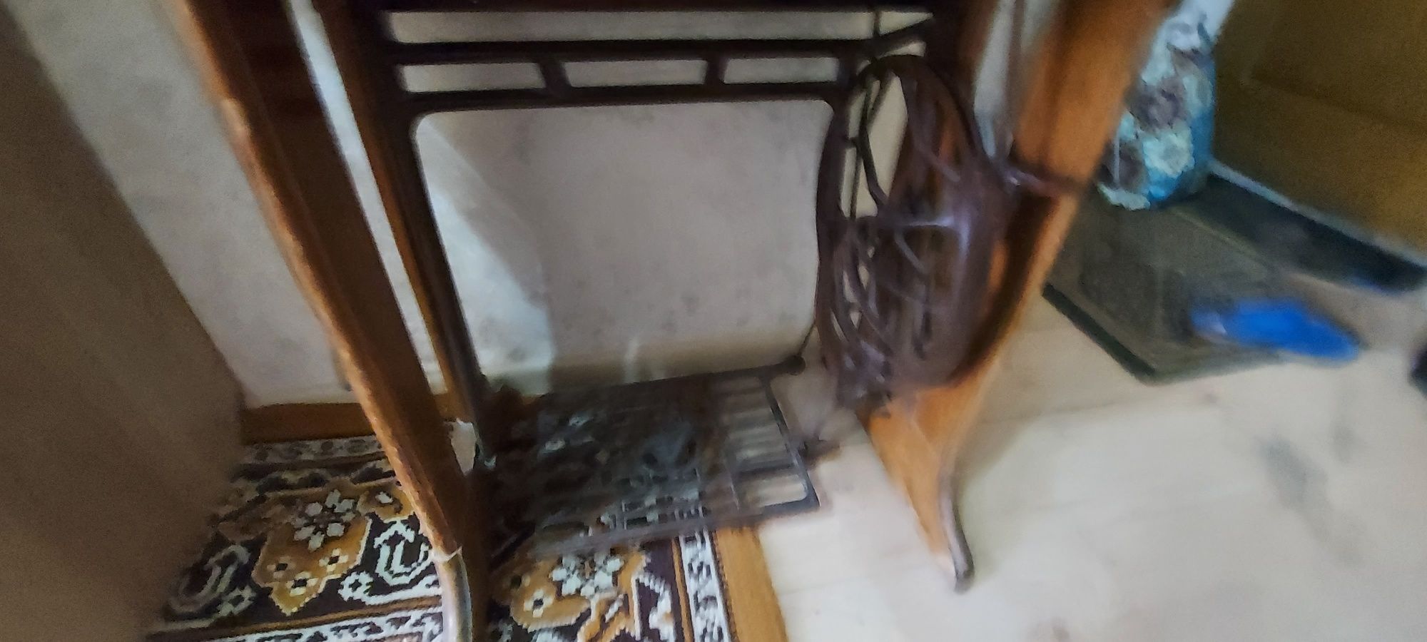 Продам швейную машинку раритет