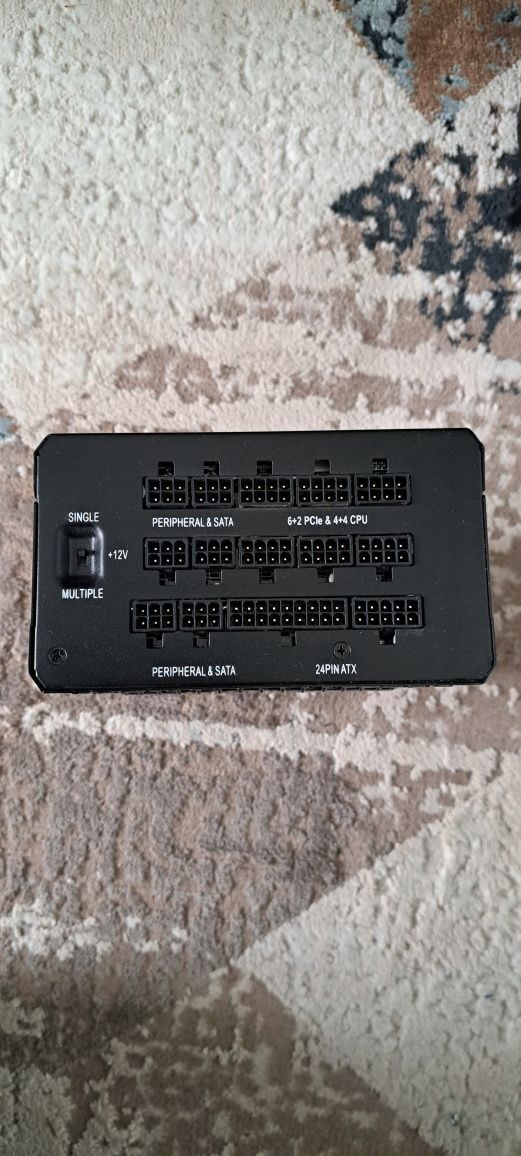 Продам блок питания HX 1200