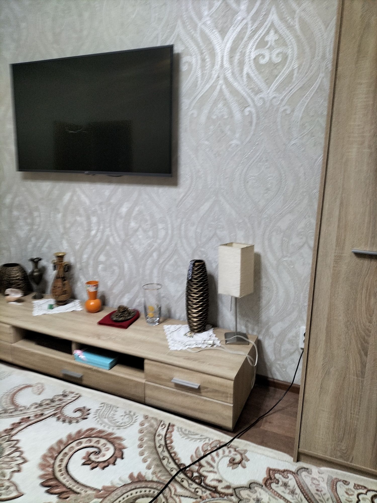 Продаю комплект мебели для гостиной