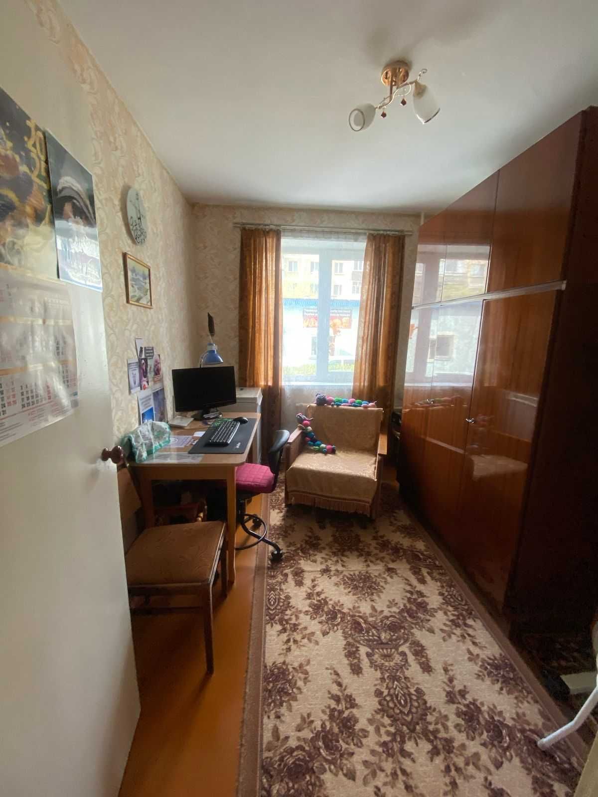 Продам 3-комнатную квартиру, 20 мкр., панельный дом
