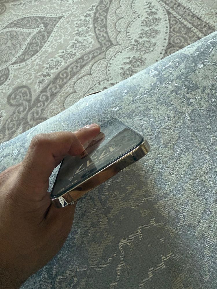 Продам АЙФОН 14 ПРО МАКС в идеальном состоянии