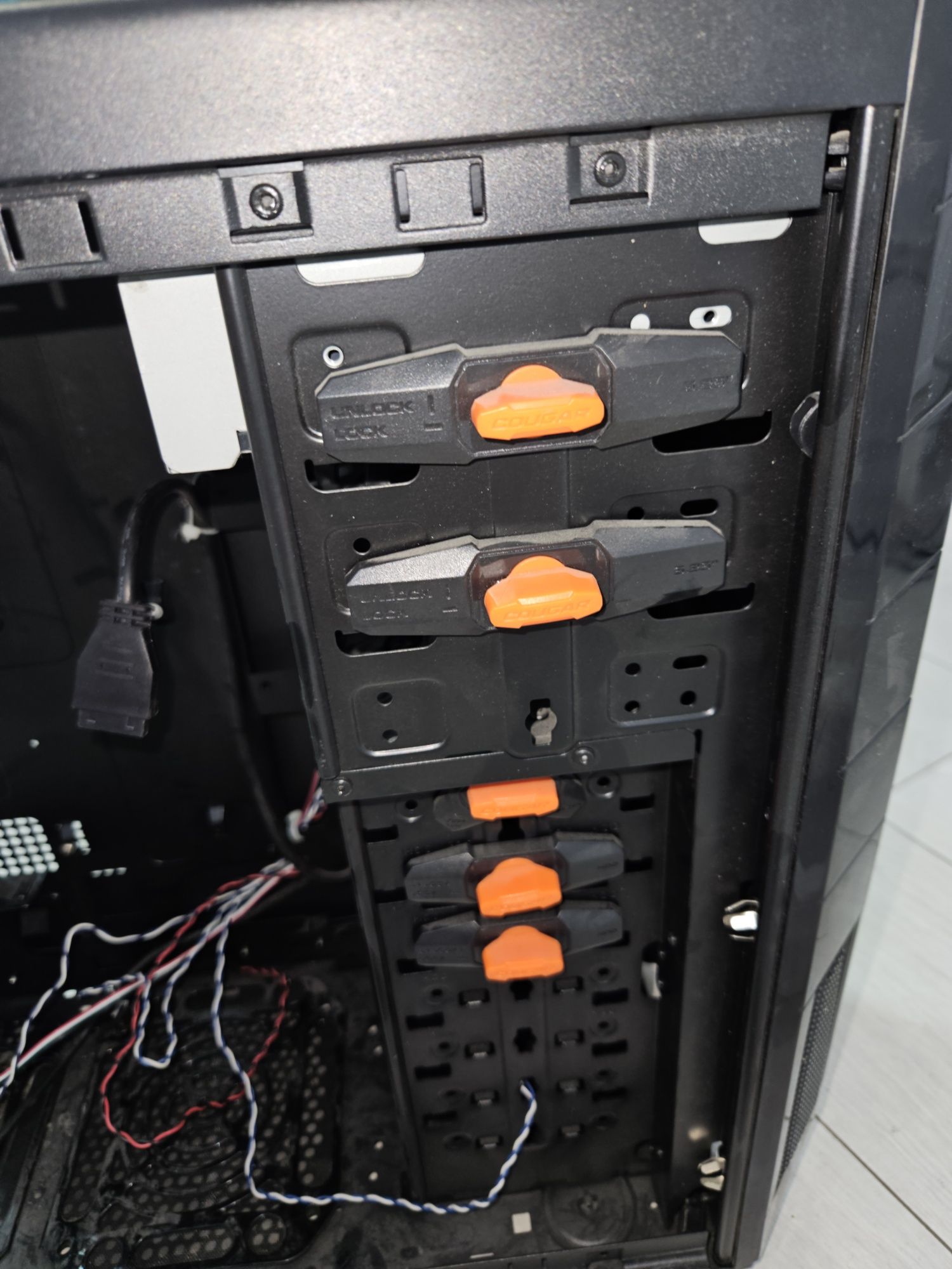 Системный блок, Cougar Volant 2 Midi Tower