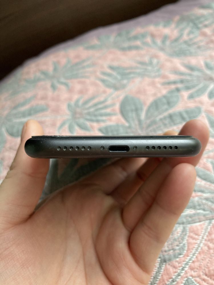 Продам iPhone 11 128gb