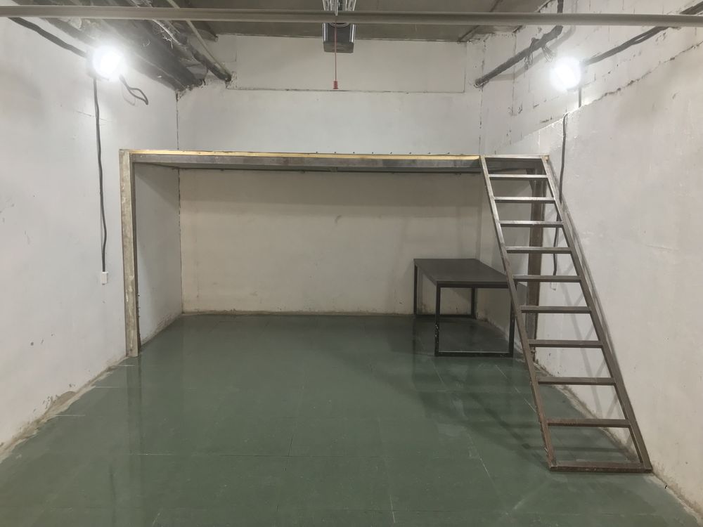 Сдам в ареду гараж , паркинг , склад , помещение,