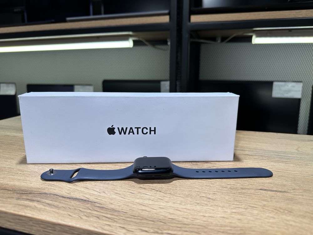 Apple Watch SE Gen 2, 40 mm, заблокированы, 9826/А10