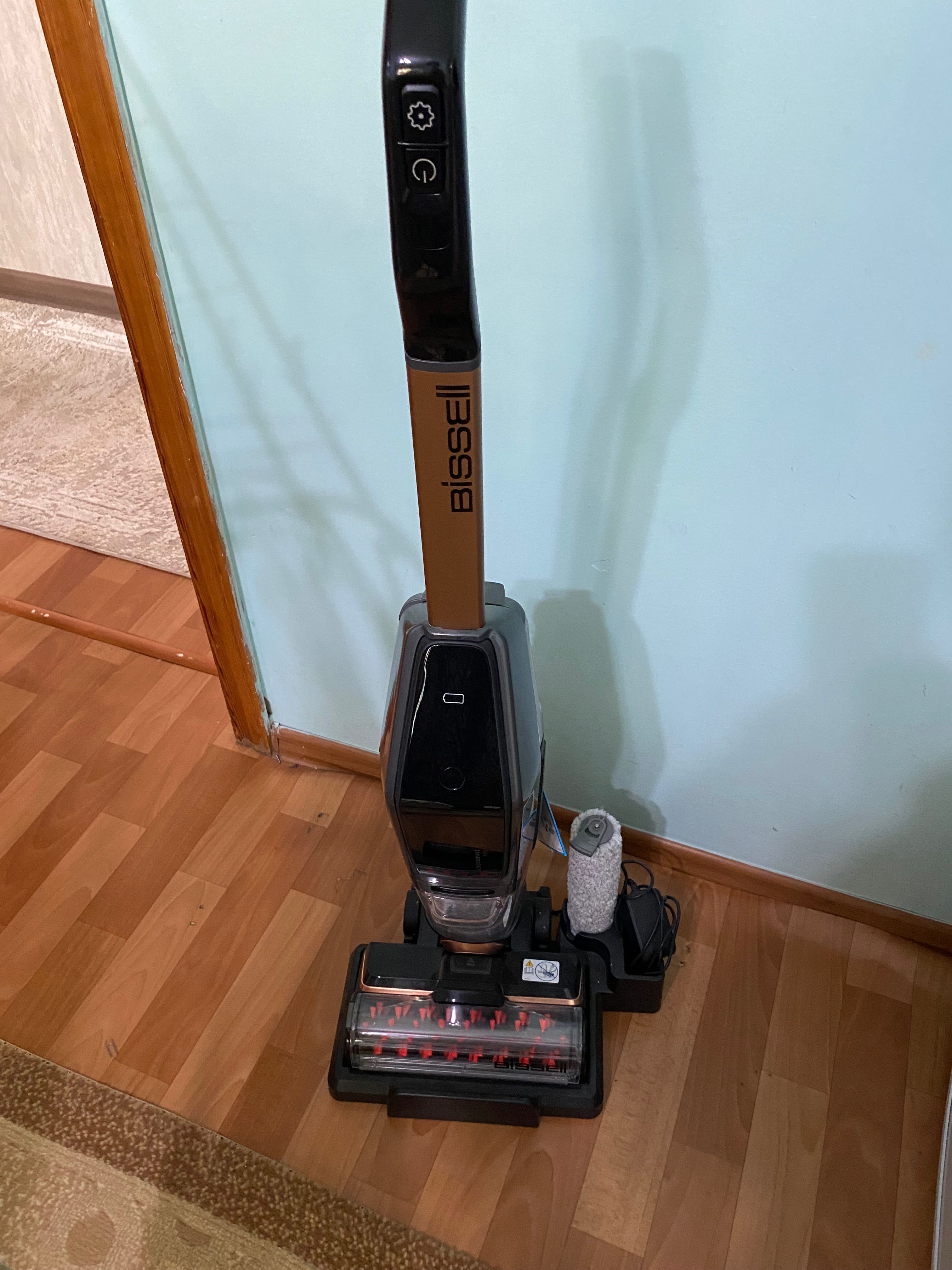 Пылесос Bissell Crosswave X7 Cordless Pro черный, золотистый
