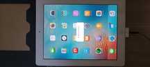 Планшет iPad 2 с чехлом