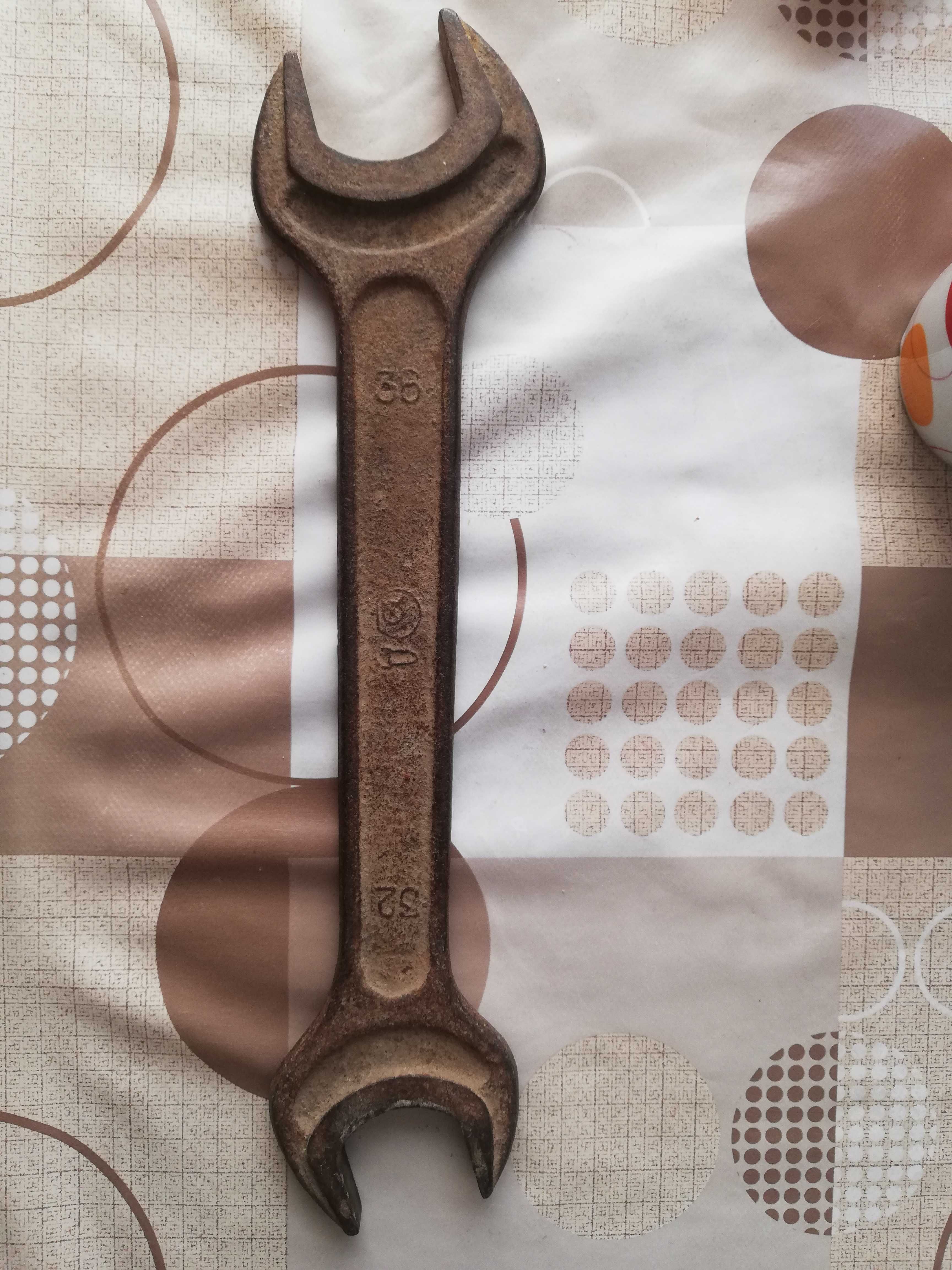 Продам советский, гаечный ключ 32/36
