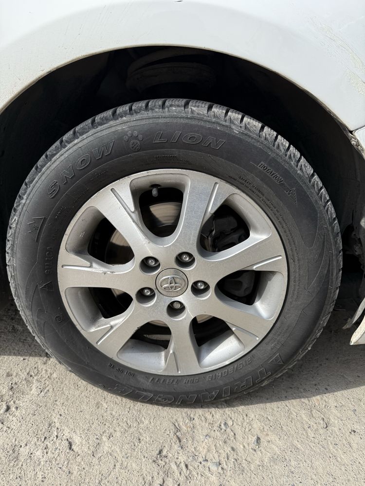 Диск с шинами тойтоты camry 30/35/40/45 r16
