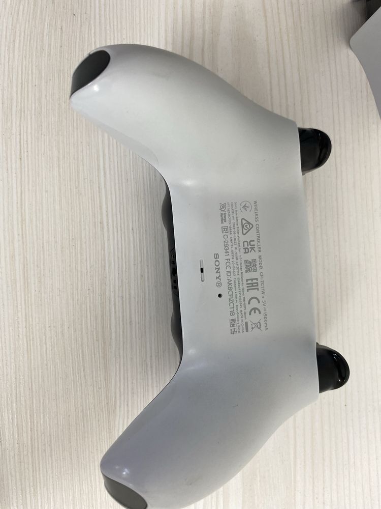 Продается PS5 slim