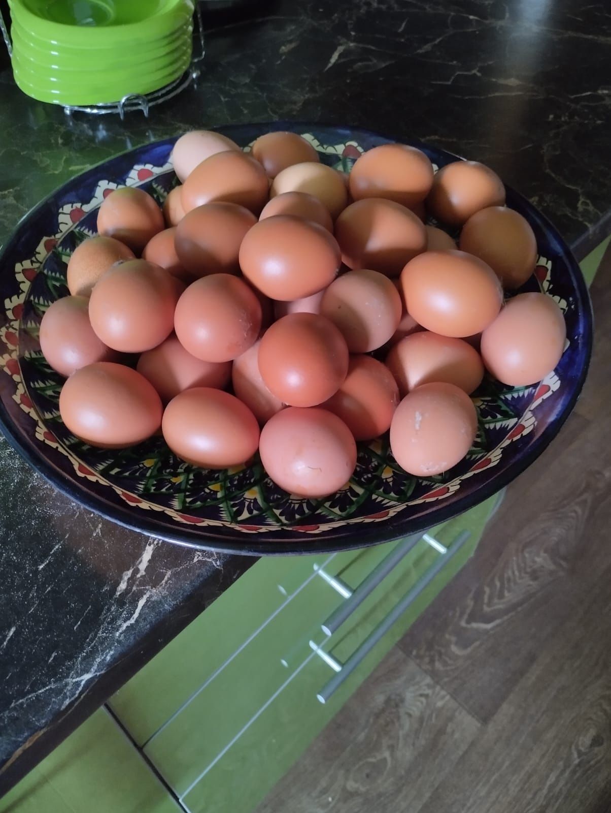 Продам домашнее яйцо кур молодок