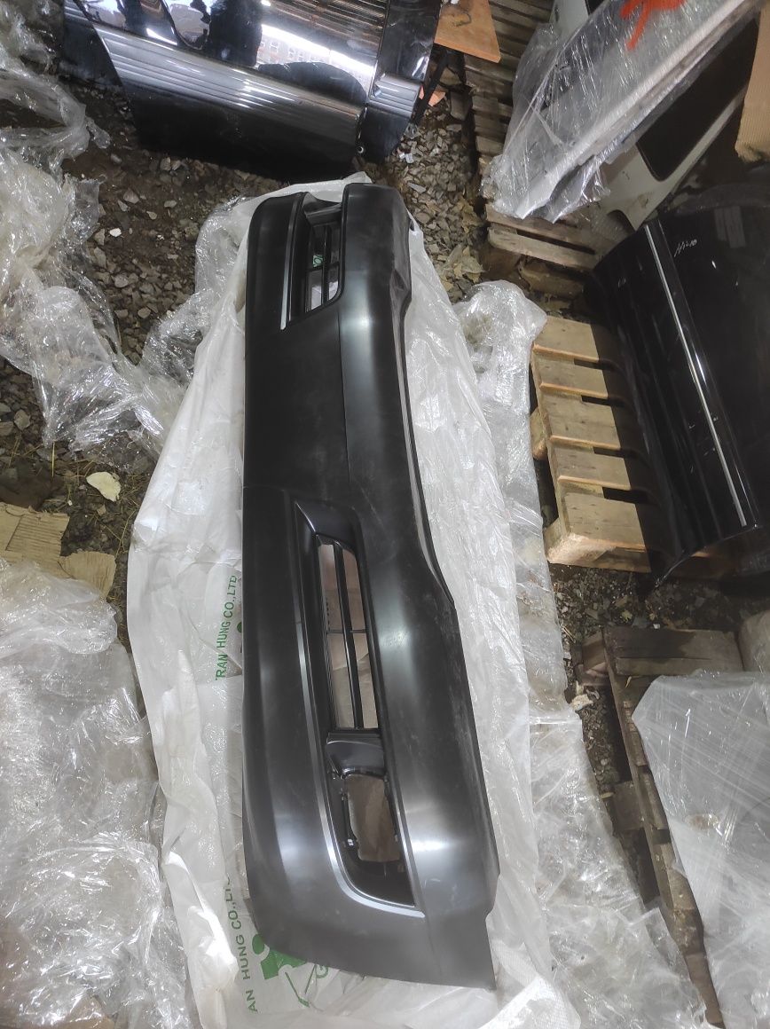 Бампер передний новый Taiwan GX470