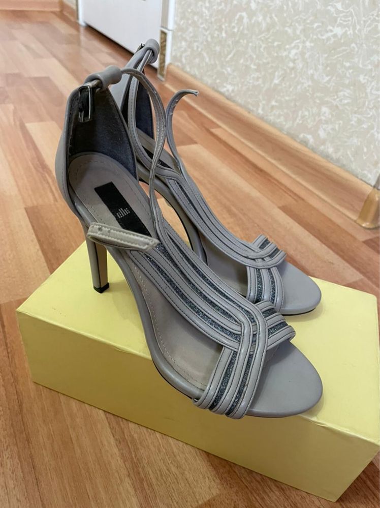 Красивые туфли  от Elle и от Zara