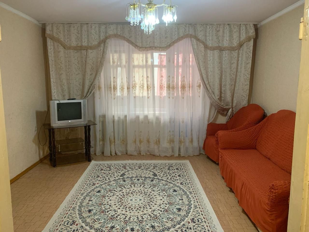 Продаю квартиру в тихом районе !