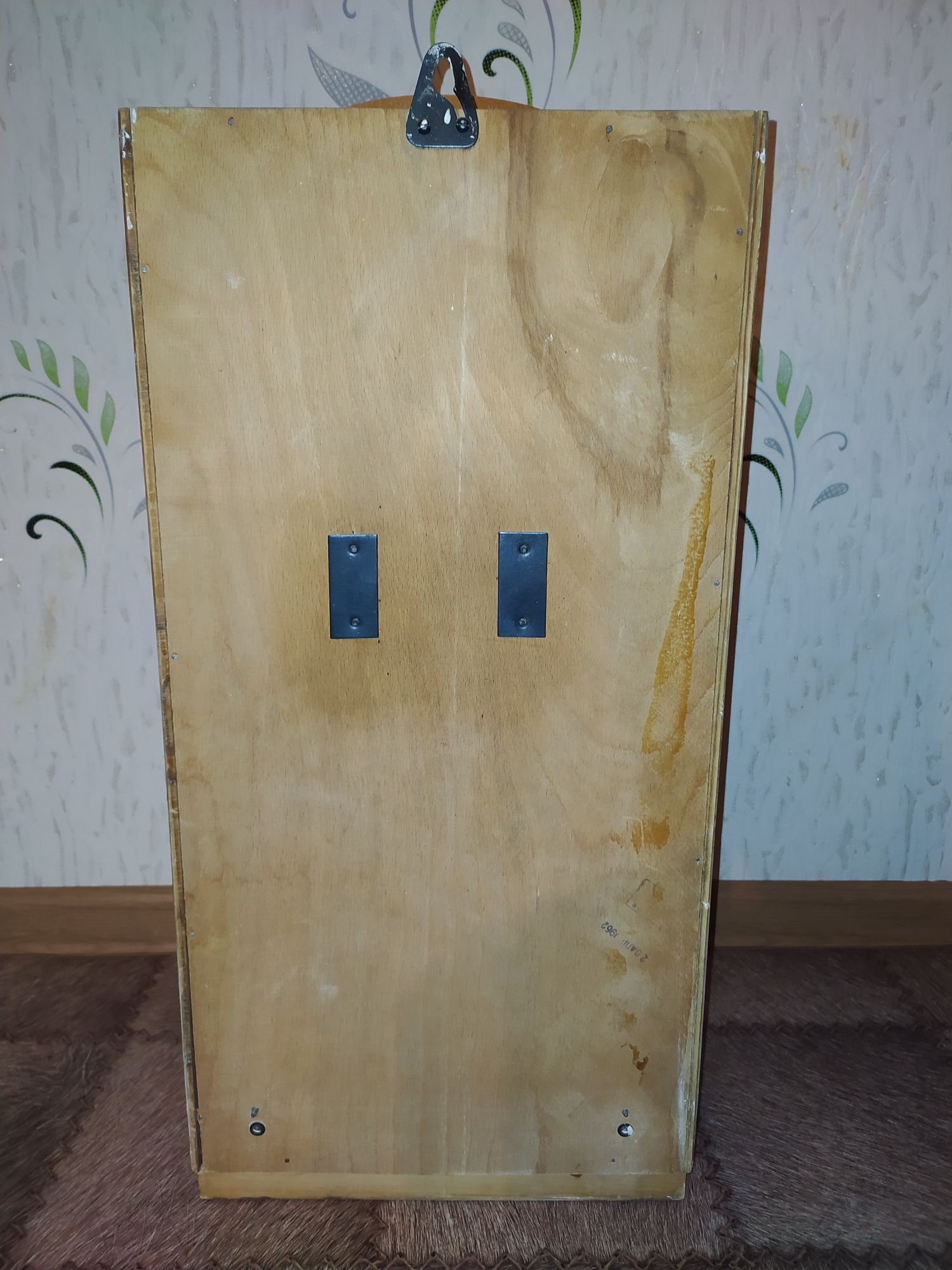 Продам настенные часы