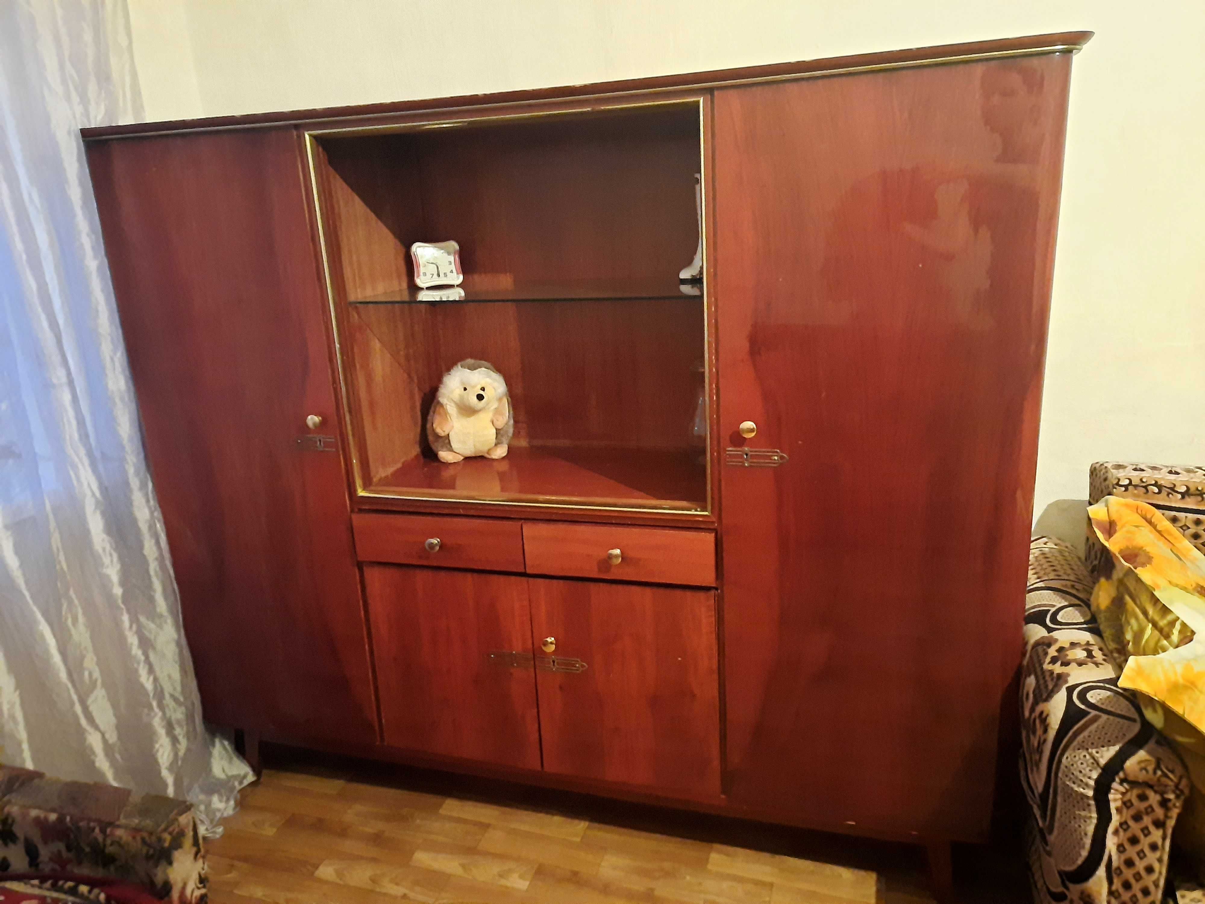 Продам шкаф - шифоньер
