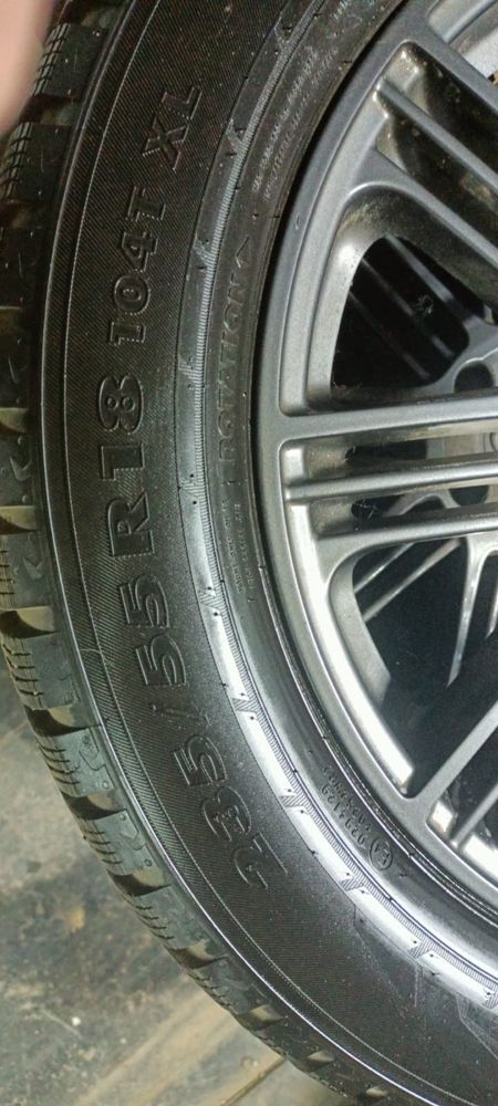 Продам зимнюю шину в комплекте р18 на тойоту