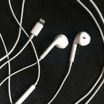 Продам наушники apple