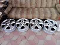 Продаю комплект дисков оригинальные заводские R18  5 штук