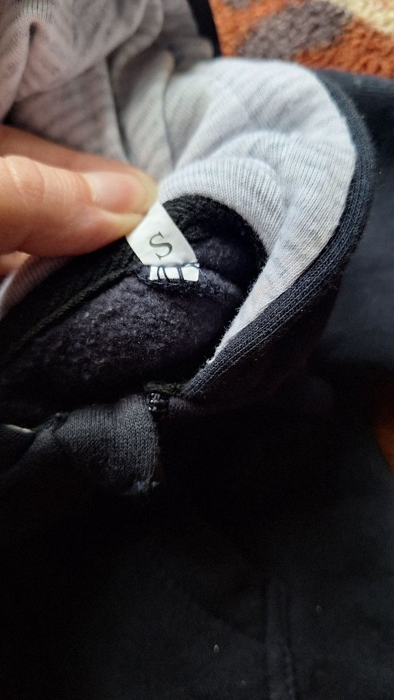 Продам одежду до 6 месяцев.