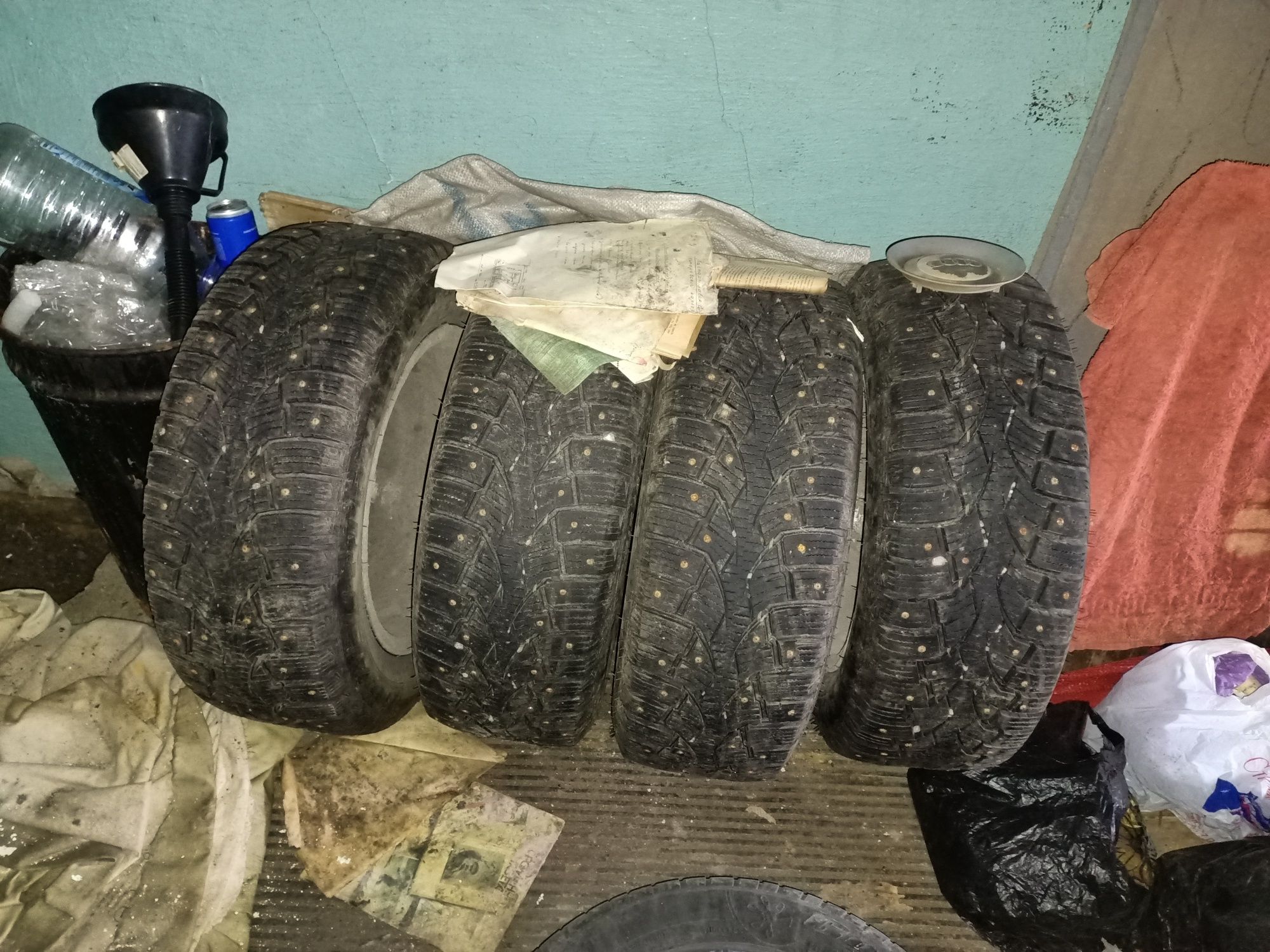 Продам комплект колес