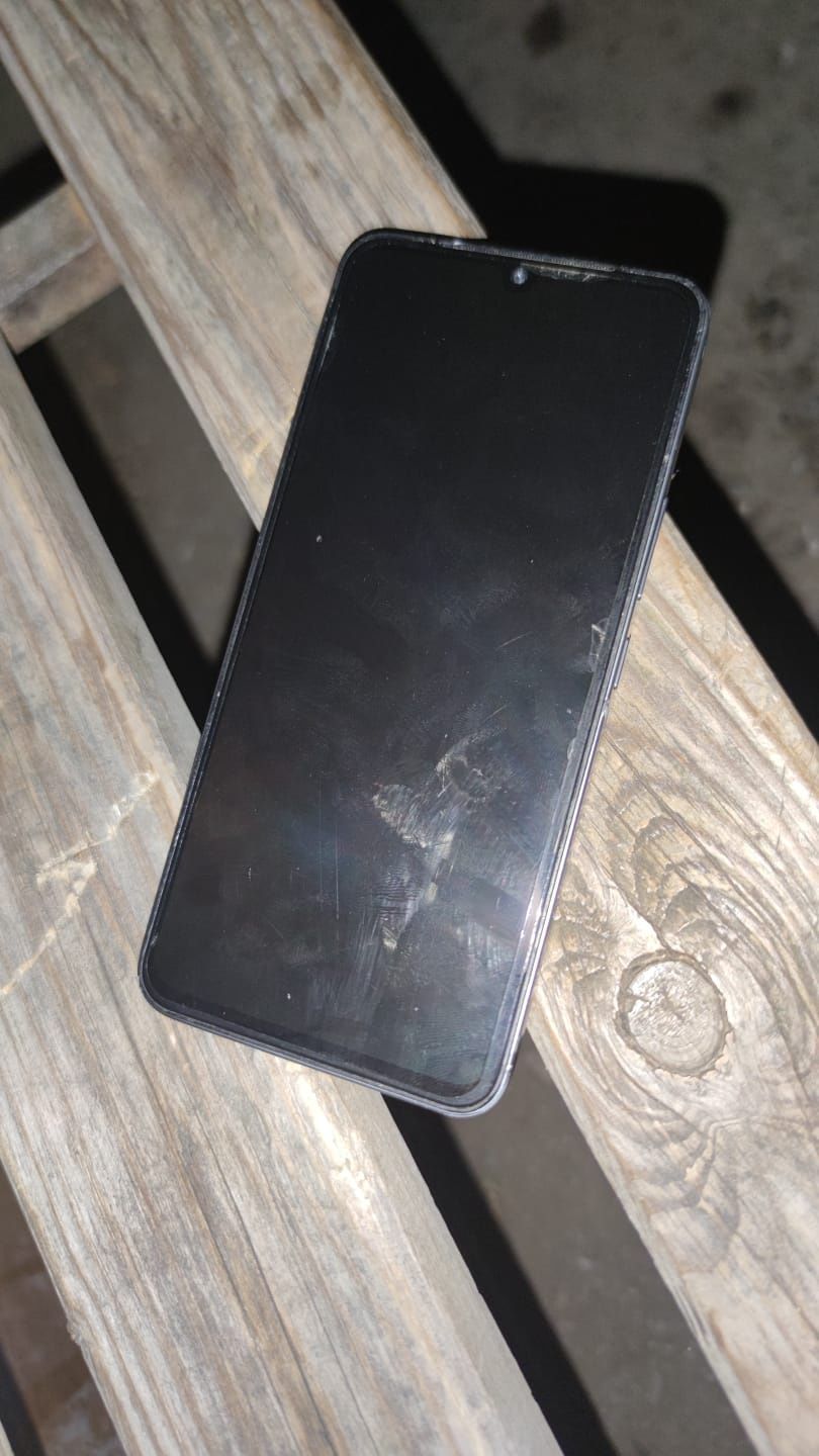 Vivo V25e чёрного цвета