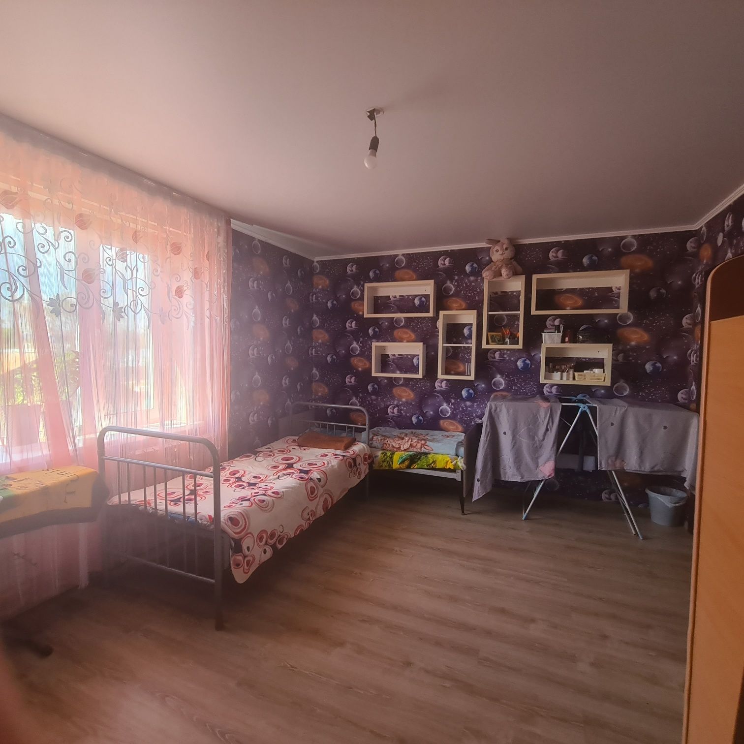 Возьму девочек на подселение