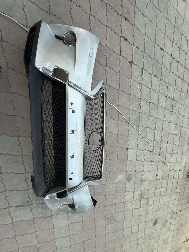 Продается бампер на лексус ркс 350