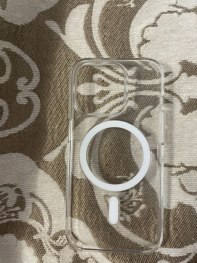 Продам чехол Magsafe Clear на айфон 15 pro ,Оригинал